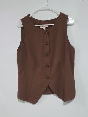 MELLODAY Brown Sleeveless Button-Front Top